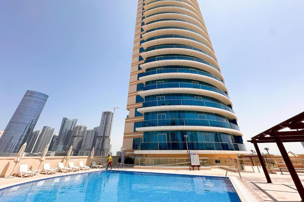 2 Bedrooms In Al Reem Island Near Cleveland Clinic Appartement