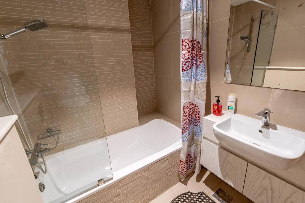 2 Bedrooms In Al Reem Island Near Cleveland Clinic Abou Dabi